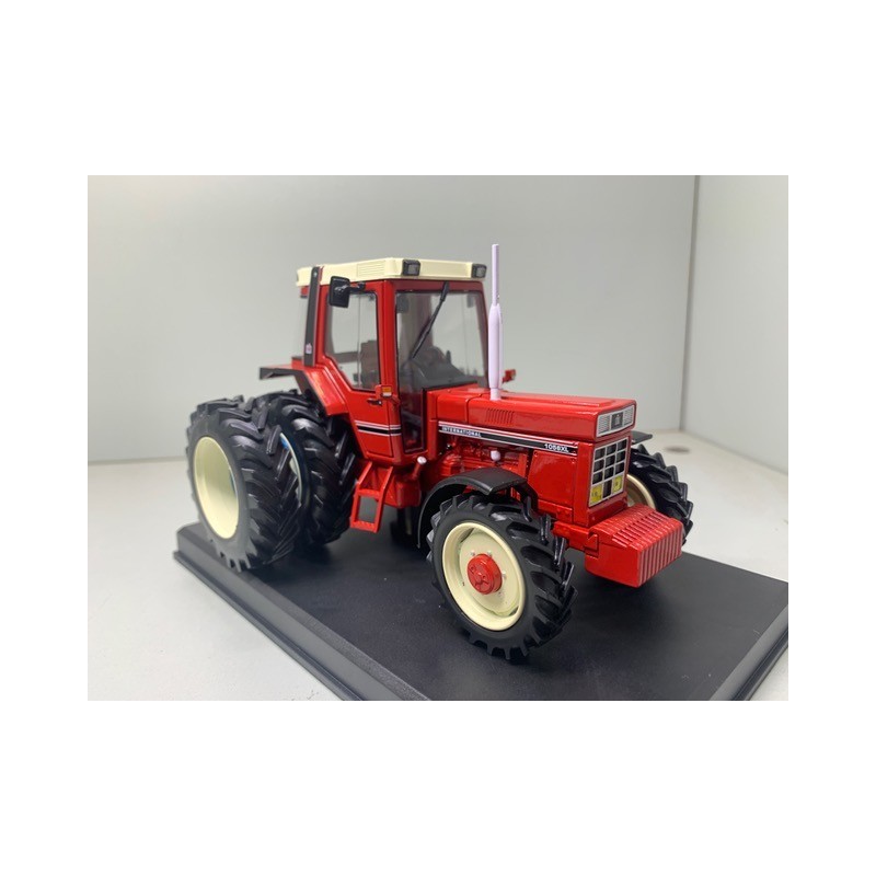 International Harvester IH 1056 XL 4 rm - Chartres 2021