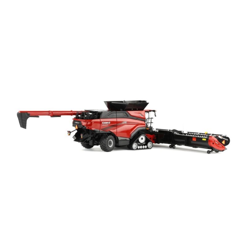 Ensemble Moissonneuse et Tracteur remorque CASE IH